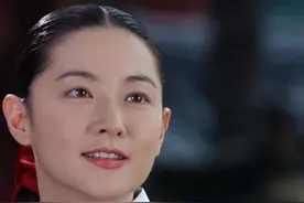 原来大长今时期，居然是李英爱的颜值低谷，她年轻时才叫惊为天人图片