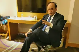 兰世立炮轰胖东来：这种企业没办法上市，对社会贡献不大图片