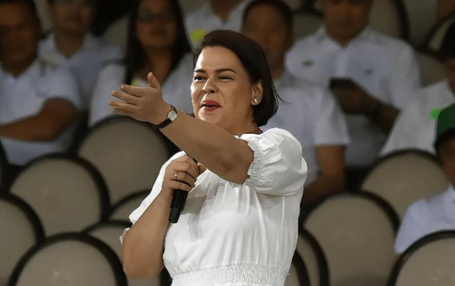 菲律宾即将大乱？马科斯和莎拉同时弹劾	，杜特尔特亲孙子低调来华