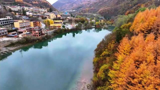 准备好迎接初冬的官鹅沟了吗？