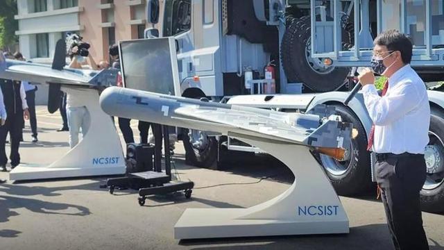 台军又当冤大头！19万买的无人机竟是玩具，掏空民众钱包肥了谁？