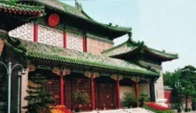 十大元帅和十大大将的待遇