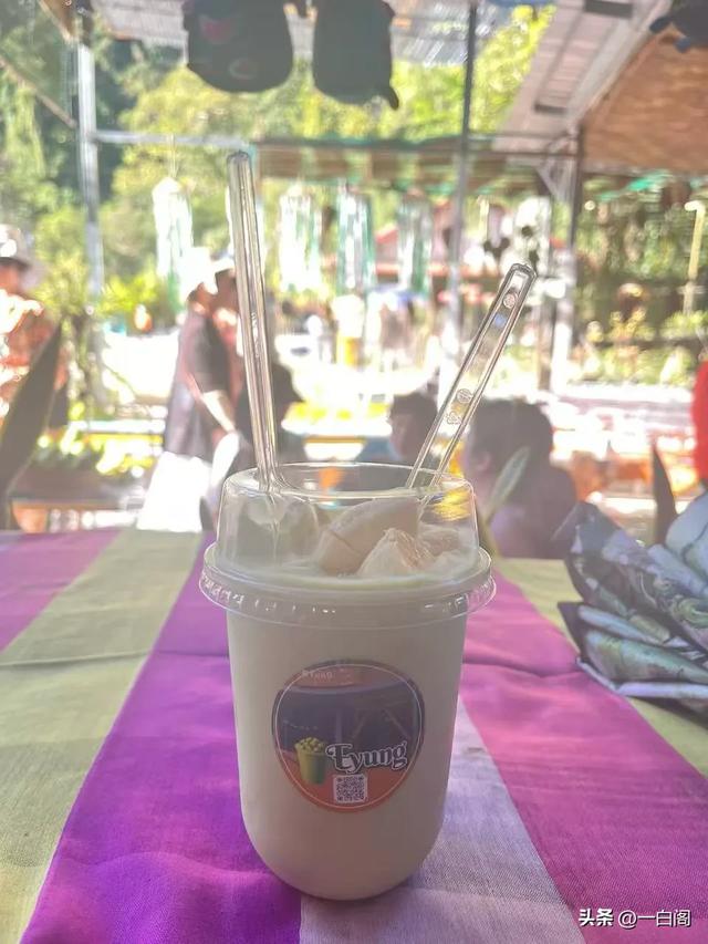 蓝色泻湖之时光跳跃