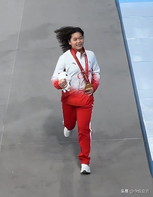 不到24小时，央视3次点名全红婵！彻底暴露夺冠后的“真实情况”