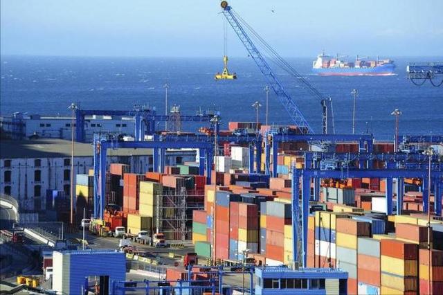 经济崩了	，盟友全跑了，和中国决裂的欧洲小国，现在想找中国填坑