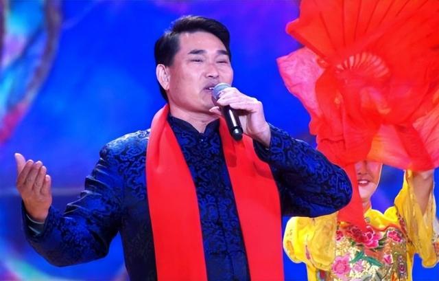 胜诉不到2月，恶心的一幕又出现了	，这一次，大衣哥终于不再隐忍