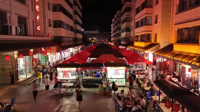 宕昌的夜：慢下来的时光 热起来的生活