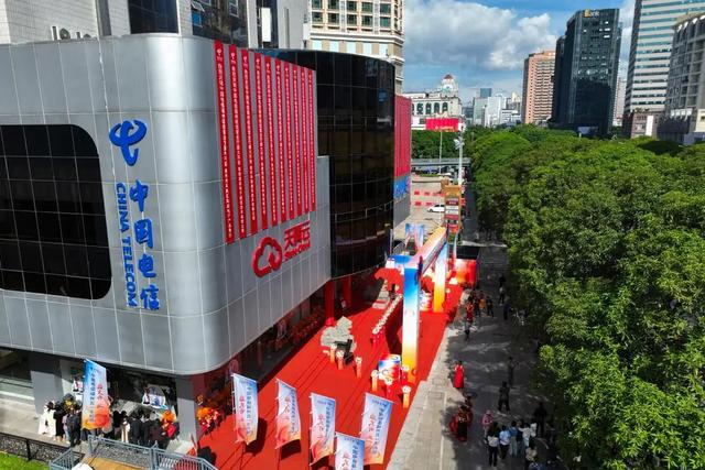 中国电信在福州开了个“手机城”,这招有点狠!