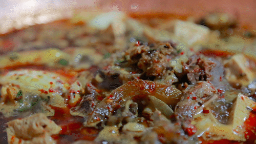 腾冲银杏季｜4天5夜黄金攻略，把金黄、温泉、烟火全打包～