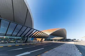 机场航站楼T1、T2、T3，这里的“T”是什么意思？图片