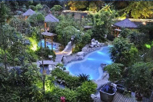 11月的云南腾冲，3000株银杏迎来黄金观赏期，美成人间仙境！