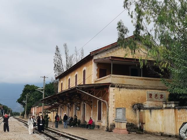 碧色寨赋：滇越铁路博物魁 遗产原址原貌岿