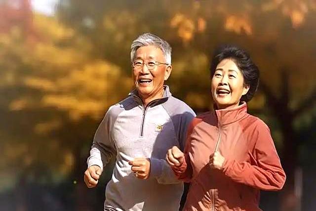 每天坚持慢跑半小时，身体迟早会给你4个“惊喜”，赶紧动起来！