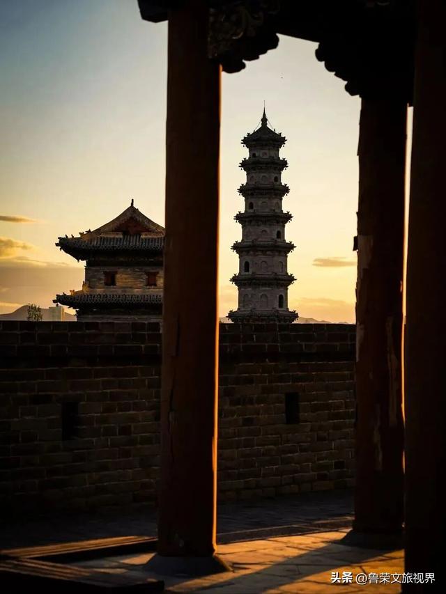 古城不止热门款？大同的秋，有比敦煌更静的佛，比江南更野的山