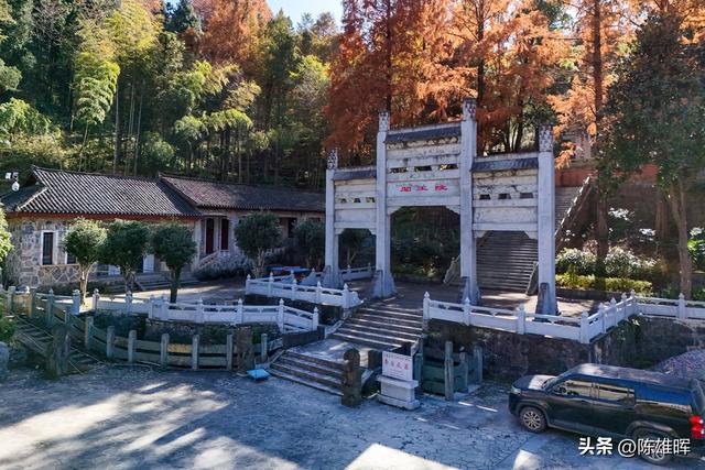 多彩闯王陵：红橙黄绿织就的秘境