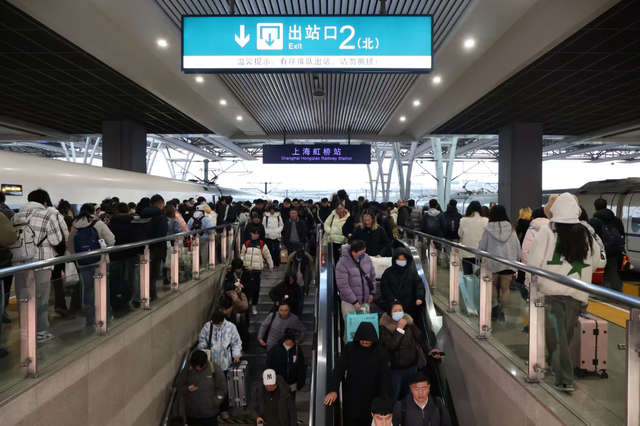 2026虹桥火车站停车收费，虹桥火车站附近停车攻略