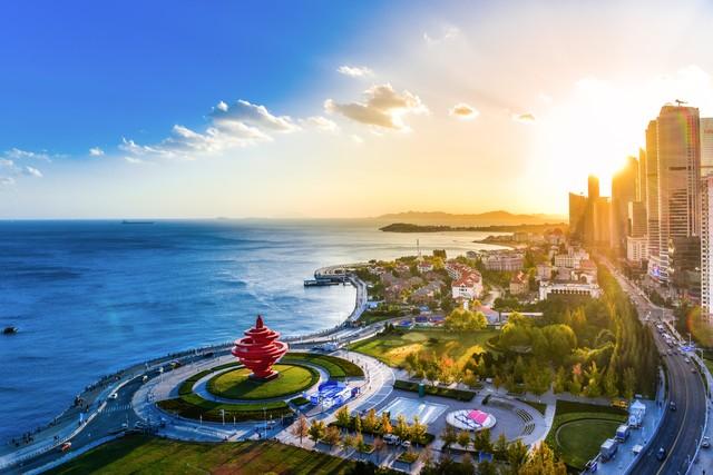 2025中国最美十大城市出炉，青岛第3，广州第6，大连垫底！