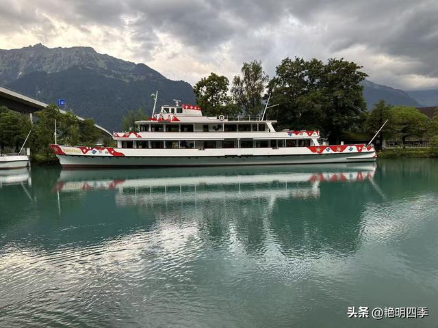 欧游杂记（5）‖ 齿轮火车几上几下瑞吉山，缆车凌空飞跃韦吉斯