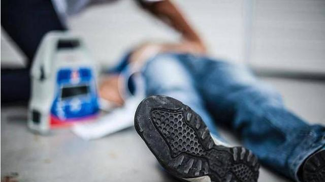 锻炼越多越早死？医生警告：这6种运动，中老年人别再拼命做了！