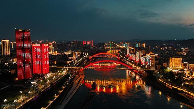 四川未来吃香的城市，不是达州、泸州，或将成下一个“成都”