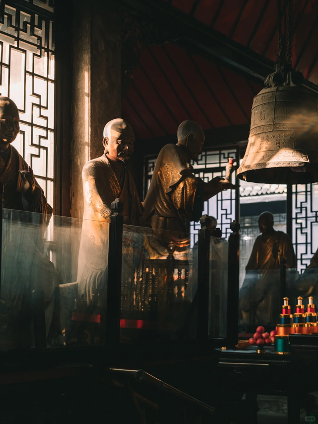 成都0.5h|拜佛怎能错过这座千年禅院，数罗汉、解签、抄经、素斋
