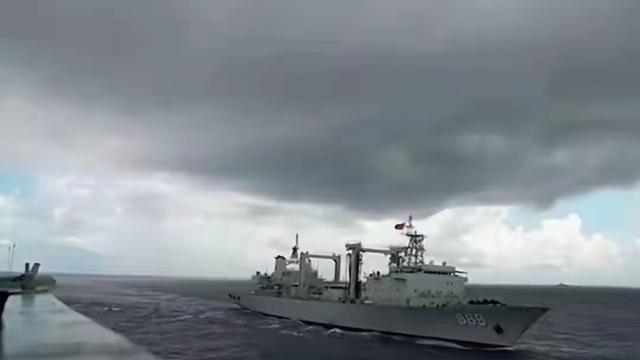 中国四艘舰艇抵达美国家门口，俄方：全世界只有中国能让美国闭嘴