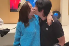 郑钧妻子42岁生日，众明星上门送礼祝贺，北京豪宅内景曝光图片