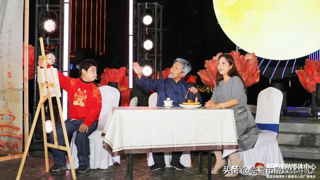 视频多图重温临夏市中秋音乐诗会，蝴蝶桥畔的双月，照亮了多少人的乡愁，绝美～