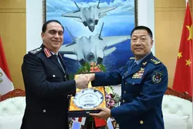 想买歼20？埃及空军到中国购买装备，只能采购歼-35和歼-10C战机图片