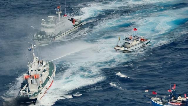 日本通告全球	，将强登钓鱼岛？中方已经增兵，普京政府也选边站了