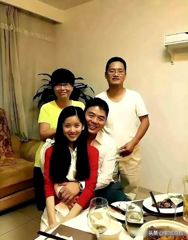 京东大佬的遗憾：赚走千亿却暖不了儿子的心，钱真买不来陪伴？
