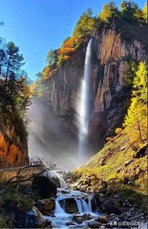 陇原赏秋韵，冬游官鹅沟