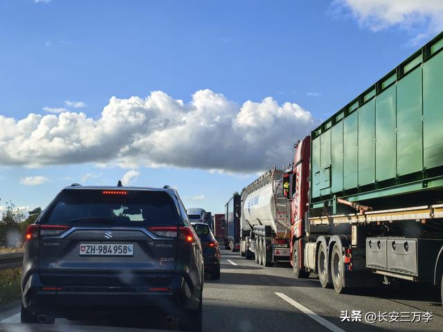 欧洲行第11天：离开捷克再入德国，前往斯图加特，体验不限速高速