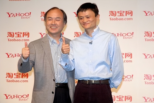 马云现在胖得像尊佛似的，看着是富贵相，真是越活越有“福相”