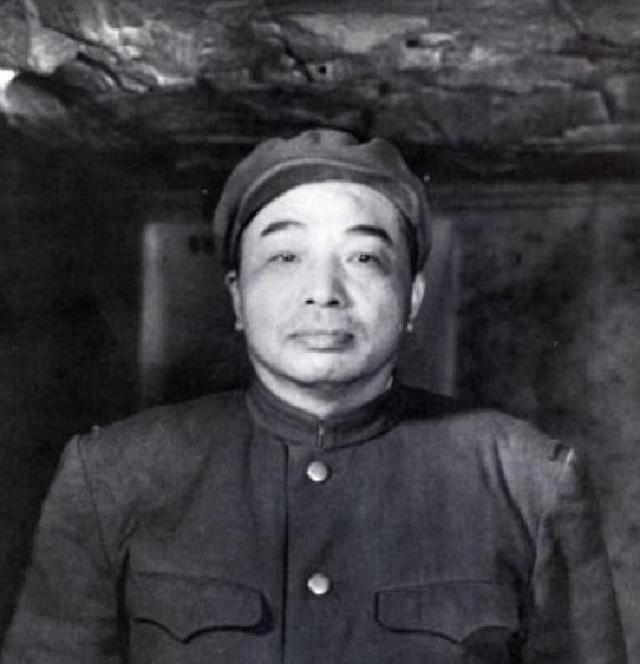 1959年，彭德怀搬离中南海，毛主席得知后吩咐杨尚昆：你去办件事