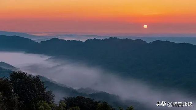 放春秋假啦！成都天台山旅游景区免门票→