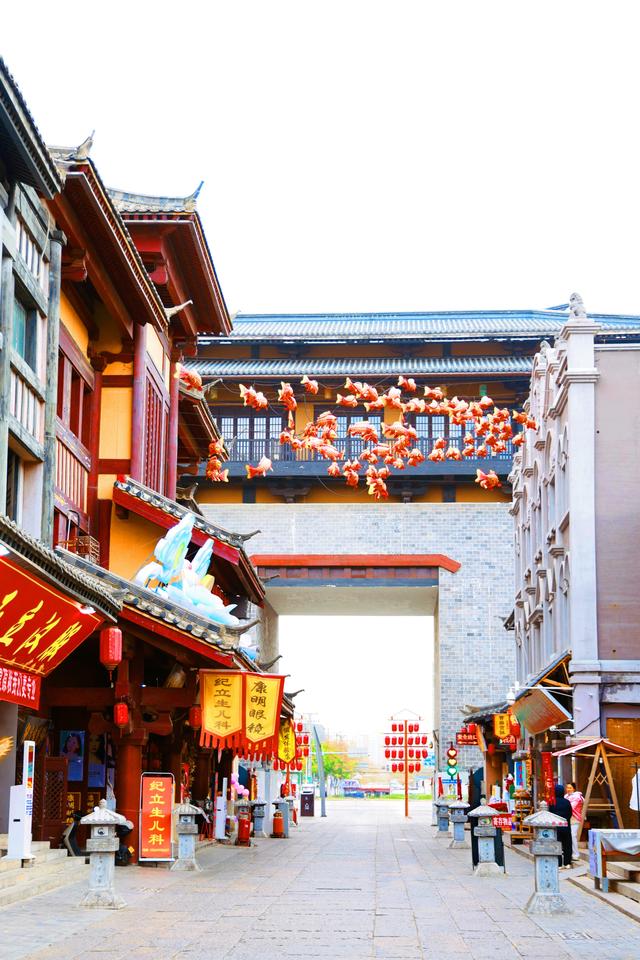 豫见千年 在洛阳、许昌、郑州与开封的时光褶皱里穿行