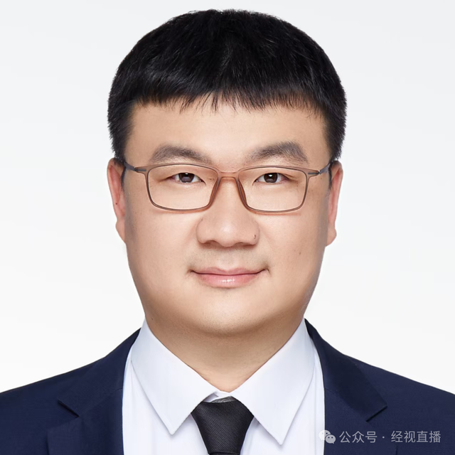 母亲去世隐瞒不报，每月拿母亲存折领取养老金，还伪造死亡、火化等证明材料，男子冒领养老金获刑