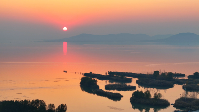 初冬东平湖，最是诗意时