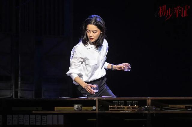 全网刷屏的新晋国际影后，她凭什么成为了85花第一？