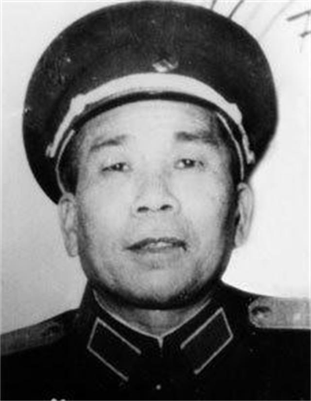 从大队书记到中央委员，他曾任重庆市委书记，后降县委书记