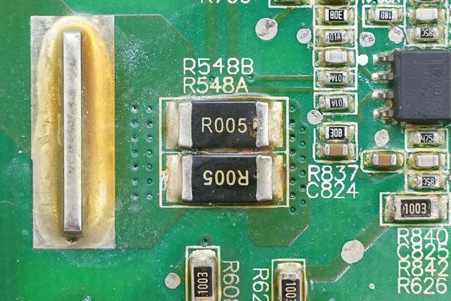 重达18斤的大块头，内部全是灰，麦格米特15kW充电模块拆解