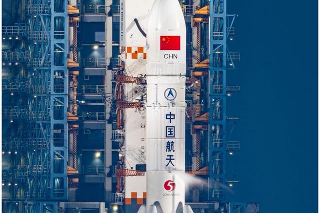 中美俄运载火箭推力对比：美国3408吨，俄罗斯4000吨，中国如何？