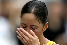 “孤单”的冠军王丽萍：夺冠后没有国旗披身，没人庆祝，令人心痛图片