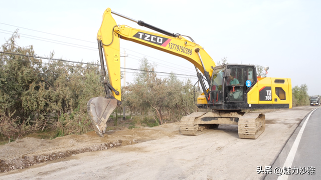沙雅县沙雁洲景区沿线道路升级攻坚稳步推进