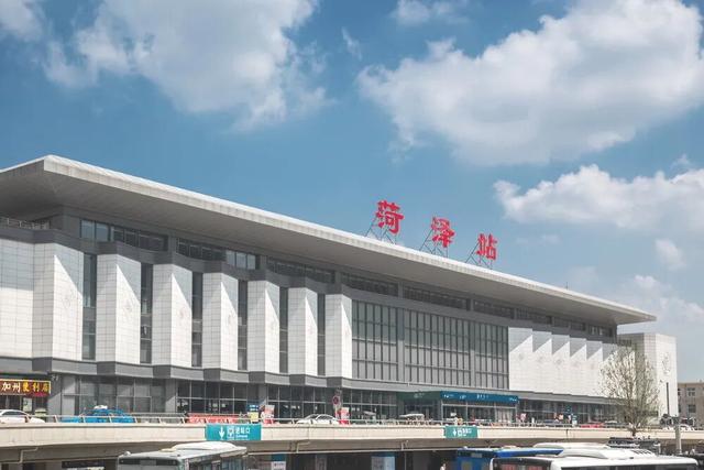 限时开行！列车串起繁花与海滨画卷！