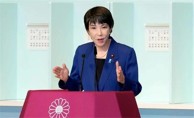 局势恶化，高市一锤定音，500枚导弹将进驻日本，洪秀柱不忍了