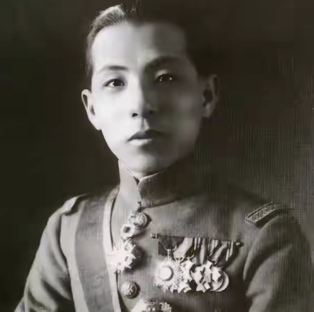 周总理晚年常念叨：不要忘了两位在台湾的故人。这两人到底是谁？