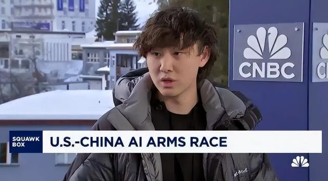 华裔天才少年成百亿富翁，曾献计特朗普，阻止中国AI技术抢跑