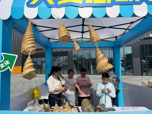 肆季南河飘书香 童话阅游绘金秋——2025长春文旅金秋童话阅游荟点亮亲子时光